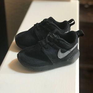 6c Nike Roshe
